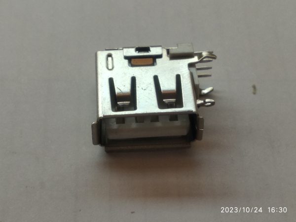 XNT -180137 -1231 USB 2.0 SIDE NSETION TYPE - Image 3
