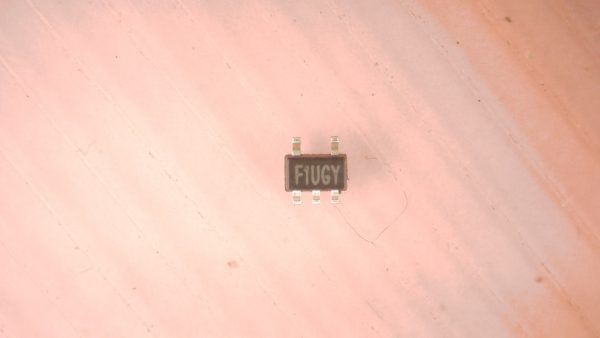 F1UGY SET BOX IC - Image 3