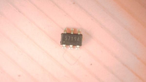 5719A/ G5719BIU SET BOX IC - Image 4